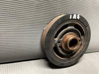 Шкив коленвала Toyota AVENSIS AZT250 1AZ 13470-28020 3 ракурс Шкив коленвала Toyota AVENSIS AZT250 1AZ 13470-28020 3 ракурс