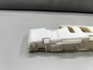 Крепление бампера левое переднее Toyota ALPHARD ANH10, ANH15, MNH10, MNH15 2AZ 5211658010 3 ракурс