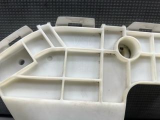 Крепление бампера левое переднее Toyota VOXY ZRR70 3ZR 52116-28140 3 ракурс