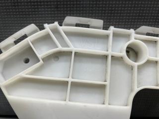 Крепление бампера левое переднее Toyota VOXY ZRR70 3ZR 52116-28140 3 ракурс