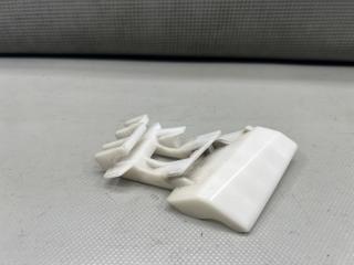 Крепление бампера левое заднее Toyota PRIUS ZVW30 2ZR 52563-47010 1 ракурс