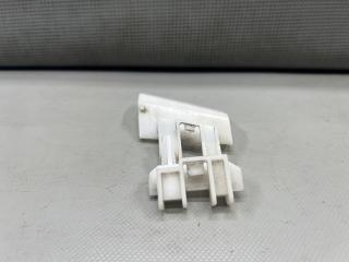 Крепление бампера левое заднее Toyota PRIUS ZVW30 2ZR 52563-47010 4 ракурс