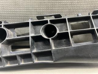 Крепление бампера правое переднее Toyota PRIUS ZVW30 2ZR 52115-47020 2 ракурс