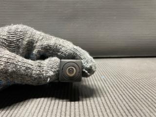 Камера переднего вида Nissan ELGRAND