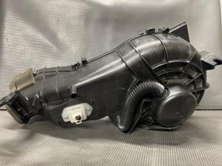 Мотор печки Subaru IMPREZA GG2 EJ15 72210FE000 2 ракурс Мотор печки Subaru IMPREZA GG2 EJ15 72210FE000 2 ракурс