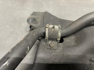 Балка под двс Mitsubishi DION CR6W 4G94 MR403173 4 ракурс Балка под двс Mitsubishi DION CR6W 4G94 MR403173 4 ракурс
