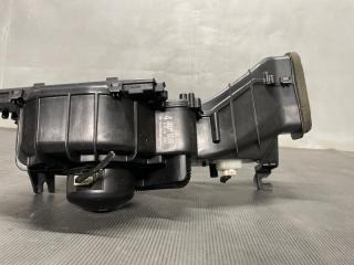 Мотор печки Subaru IMPREZA GG2 EJ15 72210FE000 2 ракурс Мотор печки Subaru IMPREZA GG2 EJ15 72210FE000 2 ракурс
