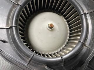 Мотор печки Subaru IMPREZA GG2 EJ15 72210FE000 2 ракурс Мотор печки Subaru IMPREZA GG2 EJ15 72210FE000 2 ракурс