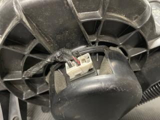 Мотор печки Subaru IMPREZA GG2 EJ15 72210FE000 5 ракурс Мотор печки Subaru IMPREZA GG2 EJ15 72210FE000 5 ракурс