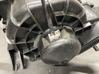 Мотор печки Subaru IMPREZA GG2 EJ15 72210FE000 5 ракурс Мотор печки Subaru IMPREZA GG2 EJ15 72210FE000 5 ракурс