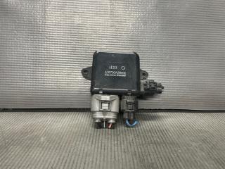 Запчасть блок управления вентилятором охлаждения Nissan SERENA