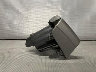 Подстаканник Toyota PRIUS ZVW30 2 ракурс Подстаканник Toyota PRIUS ZVW30 2 ракурс