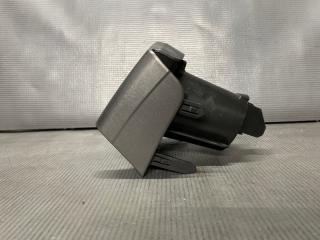 Подстаканник Toyota PRIUS ZVW30 3 ракурс Подстаканник Toyota PRIUS ZVW30 3 ракурс