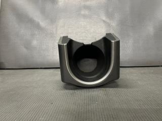 Подстаканник Toyota PRIUS ZVW30 4 ракурс Подстаканник Toyota PRIUS ZVW30 4 ракурс