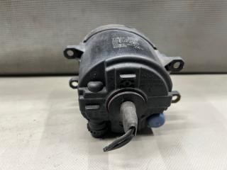 Туманка правая передняя Toyota MARK X ZIO ANA10, ANA15, GGA10 812100D041, A044633 4 ракурс
