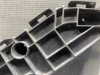 Крепление бампера правое переднее Toyota VOXY ZRR70 3ZR 52115-28160 2 ракурс