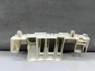 Крепление бампера правое переднее Toyota ALPHARD ANH10, ANH15, MNH10, MNH15 2AZ 52115-58010 3 ракурс