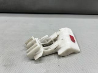 Крепление бампера левое заднее Toyota PRIUS ZVW30 2ZR 52563-47010 3 ракурс