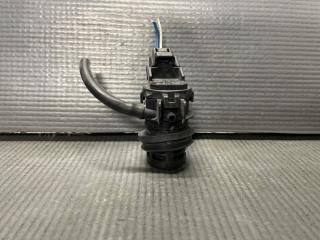 Мотор бачка омывателя Toyota ISIS ANM10, ANM15, ZNM10, ZNM15, ZGM10, ZGM11 1AZ, 1ZZ, 2ZR 85330-21010 1 ракурс