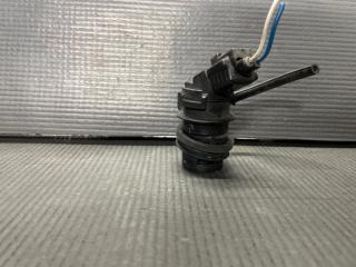 Мотор бачка омывателя Toyota ISIS ANM10, ANM15, ZNM10, ZNM15, ZGM10, ZGM11 1AZ, 1ZZ, 2ZR 85330-21010 3 ракурс
