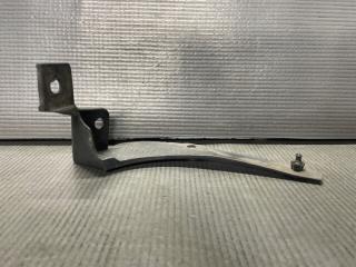 Подкрылок правый передний Toyota WISH ZNE10 1ZZ 52112-68010 1 ракурс