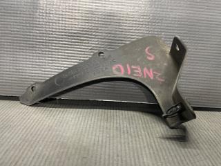 Подкрылок правый задний Toyota WISH ZNE10 1ZZ 52161-68010 3 ракурс