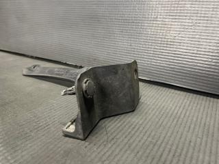 Подкрылок правый задний Toyota WISH ZNE10 1ZZ 52161-68010 3 ракурс