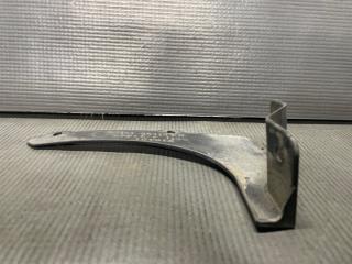 Подкрылок правый задний Toyota WISH ZNE10 1ZZ 52161-68010 2 ракурс