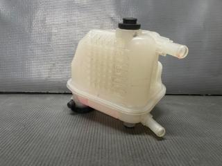 Бачок расширительный Toyota PRIUS ZVW50, ZVW51, ZVW55 2ZR 164A2-37012 5 ракурс Бачок расширительный Toyota PRIUS ZVW50, ZVW51, ZVW55 2ZR 164A2-37012 5 ракурс