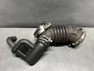 Запчасть патрубок воздушн.фильтра Nissan BLUEBIRD SYLPHY