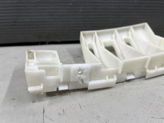 Крепление бампера правое переднее Toyota ALPHARD ANH10, ANH15, MNH10, MNH15 2AZ 52115-58010 5 ракурс