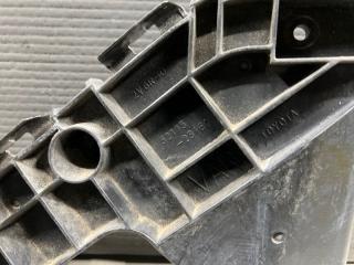 Крепление бампера правое переднее Toyota VOXY ZRR70 3ZR 52115-28160 2 ракурс