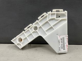 Крепление бампера правое переднее Toyota VOXY ZRR70 3ZR 52115-28140 1 ракурс