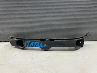 Крепление бампера правое переднее Toyota ISIS ZNM10 1ZZ 52115-44070 1 ракурс