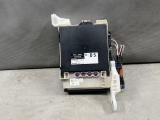 Блок предохранителей Toyota PRIUS ZVW50, ZVW51, ZVW55 2ZR ,89221-47450 ,89221-47450 1 ракурс Блок предохранителей Toyota PRIUS ZVW50, ZVW51, ZVW55 2ZR ,89221-47450 ,89221-47450 1 ракурс