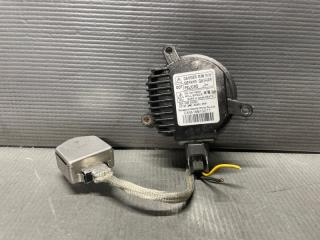 Запчасть блок ксенона Nissan ELGRAND