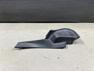 Уголок жабо правый Subaru LEGACY