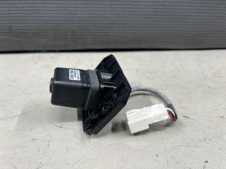 Камера заднего вида Nissan SERENA C25 MR20 28442 CY00A 2 ракурс