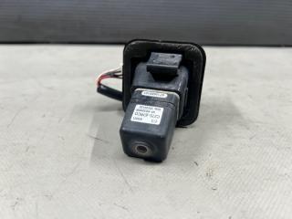 Камера заднего вида Mazda BIANTE CCFFW, CCEFW, CCEAW, CC3FW LF C275-67RC0 1 ракурс