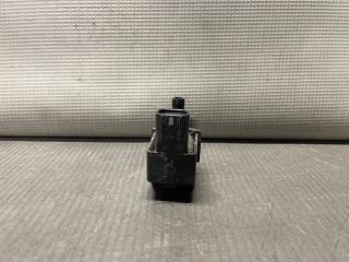 Вакуумный клапан Toyota IPSUM ACM21 2AZ 25860-28010 2 ракурс