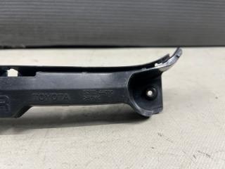Крепление бампера правое переднее Toyota ISIS ZNM10 1ZZ 52115-44070 2 ракурс