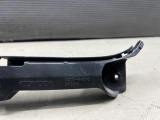 Крепление бампера правое переднее Toyota ISIS ZNM10 1ZZ 52115-44070 2 ракурс