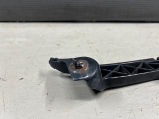 Крепление бампера правое переднее Toyota ISIS ZNM10 1ZZ 52115-44070 5 ракурс