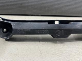 Крепление бампера левое переднее Toyota ISIS ZNM10 1ZZ 52116-44070 2 ракурс