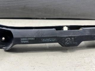 Крепление бампера левое переднее Toyota ISIS ZNM10 1ZZ 52116-44070 2 ракурс