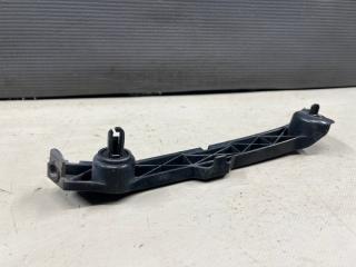 Крепление бампера левое переднее Toyota ISIS ZNM10 1ZZ 52116-44070 5 ракурс