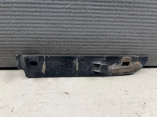 Заглушка полоза сдвижной двери правая задняя Toyota ALPHARD ANH10, ANH15, MNH10, MNH15 2AZ 68373-58010 5 ракурс