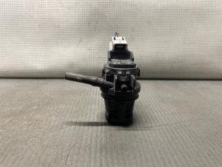 Мотор бачка омывателя Toyota AURIS NZE151, NZE154, ZRE152, ZRE154 1NZ 85330-60160 1 ракурс