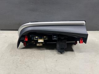 Консоль Toyota PRIUS ZVW50 2ZR 4 ракурс