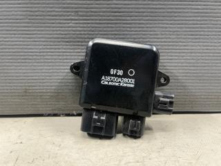 Запчасть блок управления вентилятором охлаждения Nissan JUKE